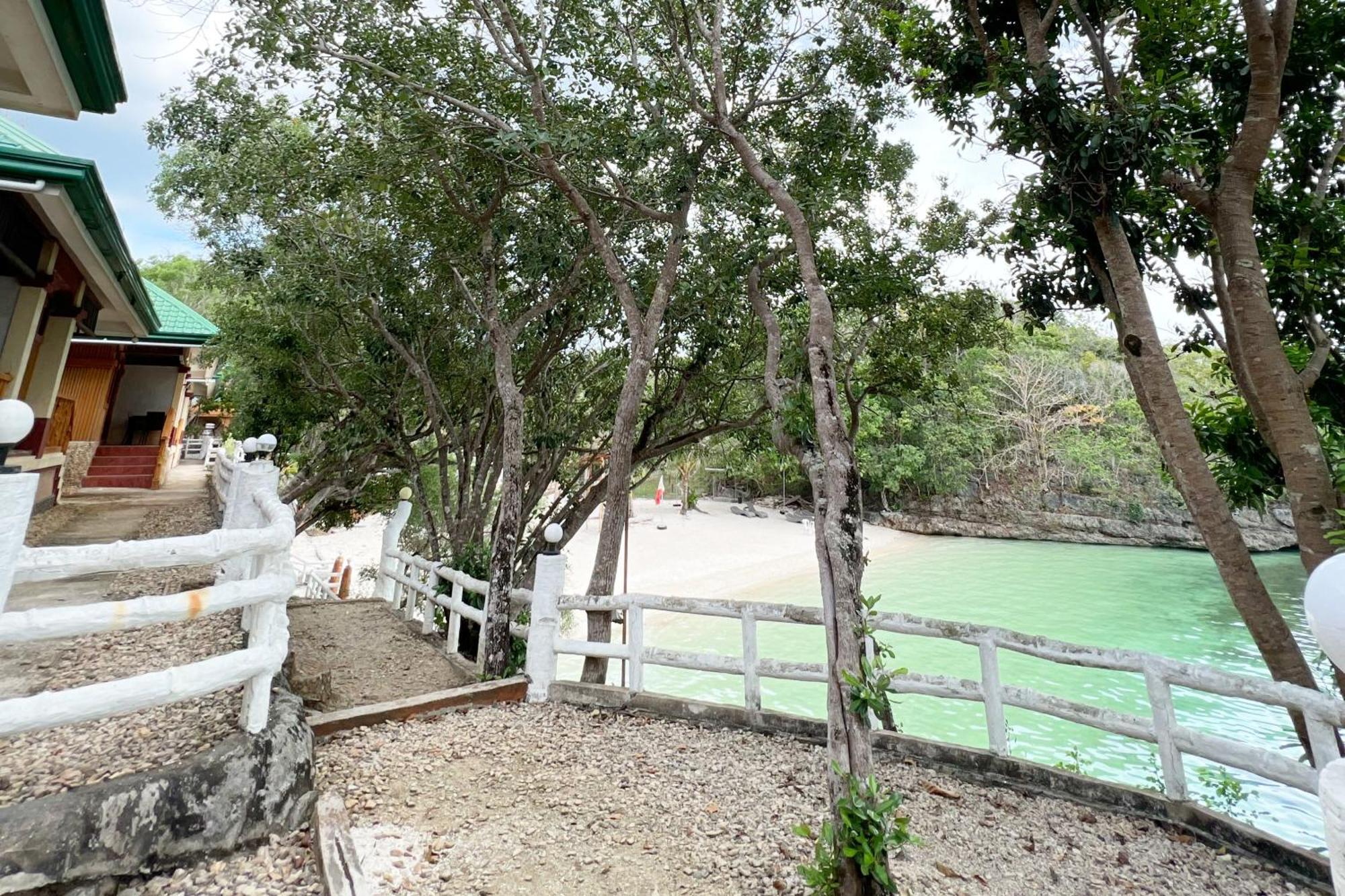 La Puerta Al Paraizo Guimaras Powered By Cocotel エクステリア 写真